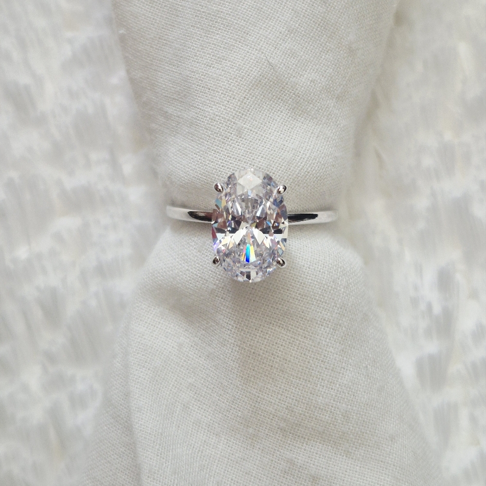 925 Sterling Silver Oval Engagement Ring - Picture 3 of 8